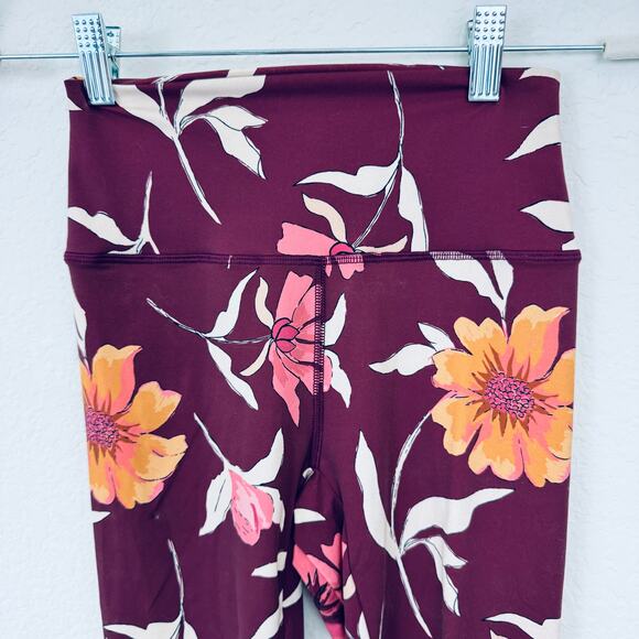 Sezane EPS Women Surya Floral Leggings Size XS 7/8 Active Stretch Dark Red - Picture 5 of 8